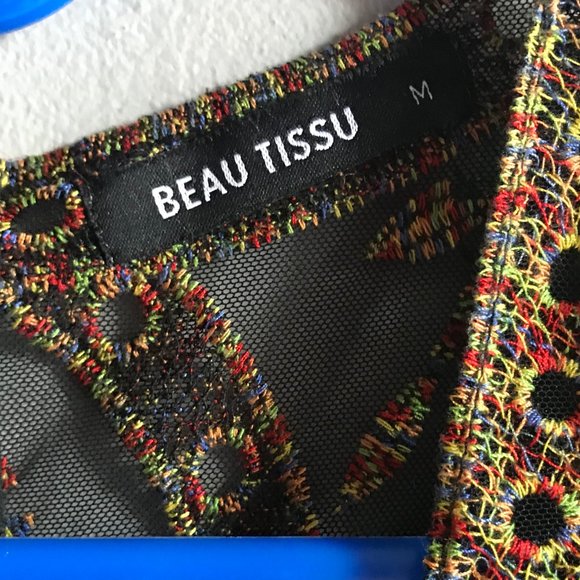 Deep V Romper - Picture 4 of 7